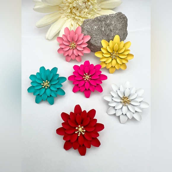 BOHEMIAN FLOWER 🌸 EARRINGS - Picture 8 of 8